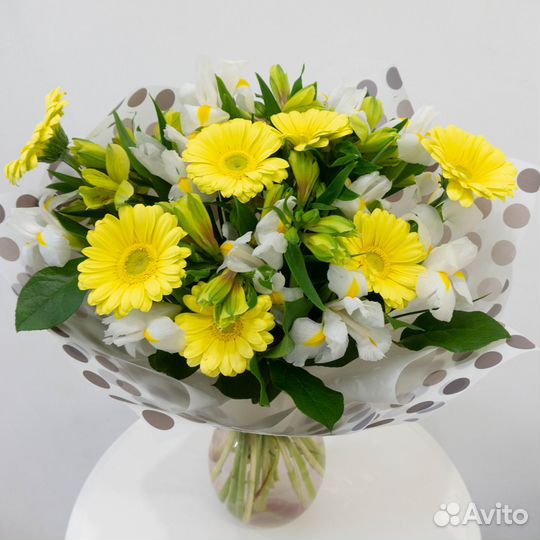 Букет с доставкой Хризантемы розы герберы