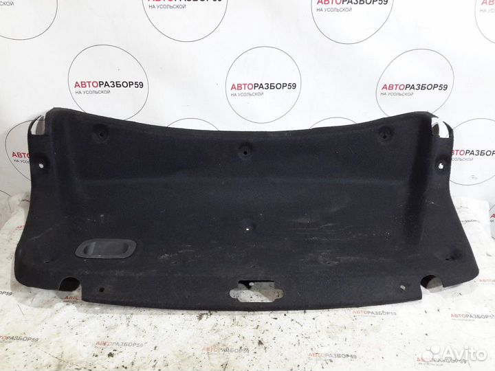 Обшивка крышки багажника Renault Fluence