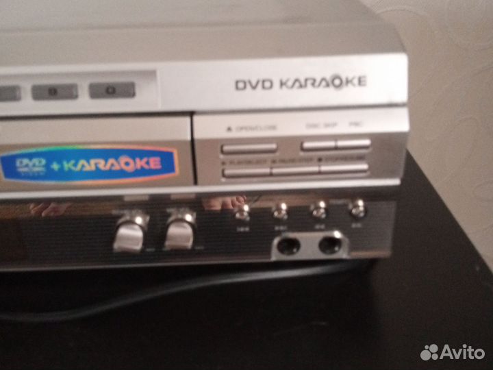 Dvd плеер с караоке LG dks-5000