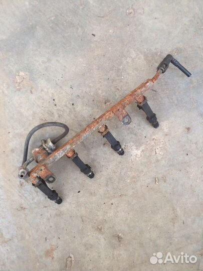 Топливная рампа Daewoo Nexia 1.5 8-ми кл. G15MF