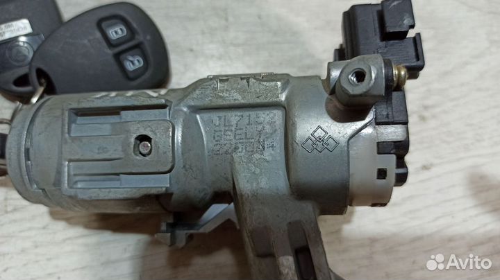 Замок зажигания Geely MK cross