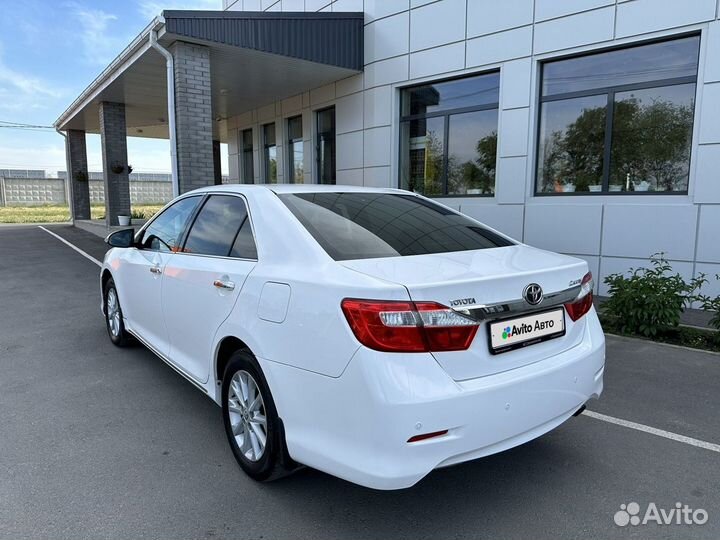 Toyota Camry 2.5 AT, 2012, 266 000 км