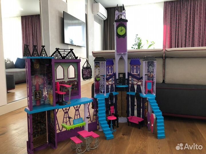 Замок Монстер Хай