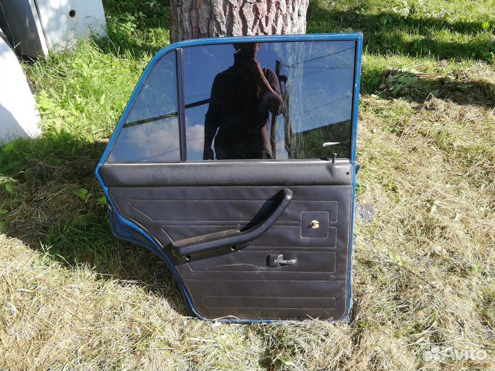 Дверь задняя левая на ваз 2107