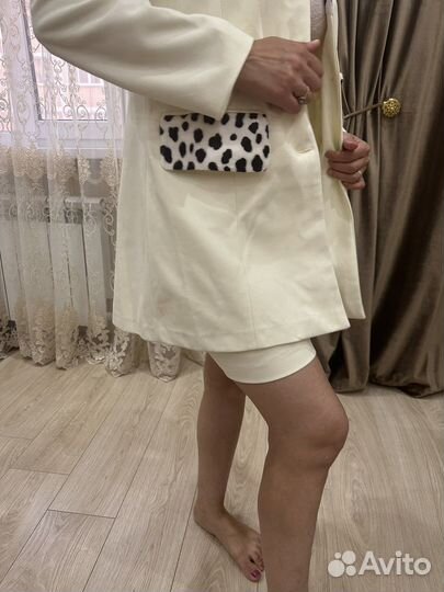 Костюм женский