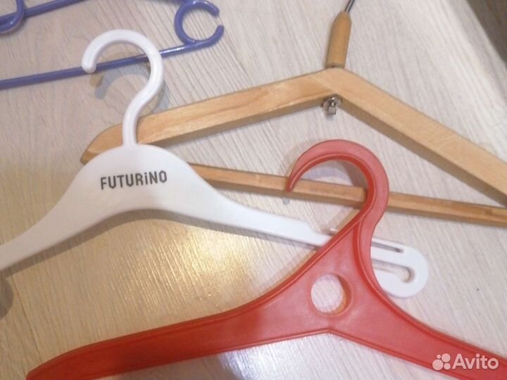 Вешалки плечики