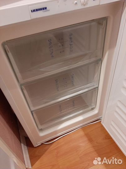 Морозильная камера Liebherr G12210