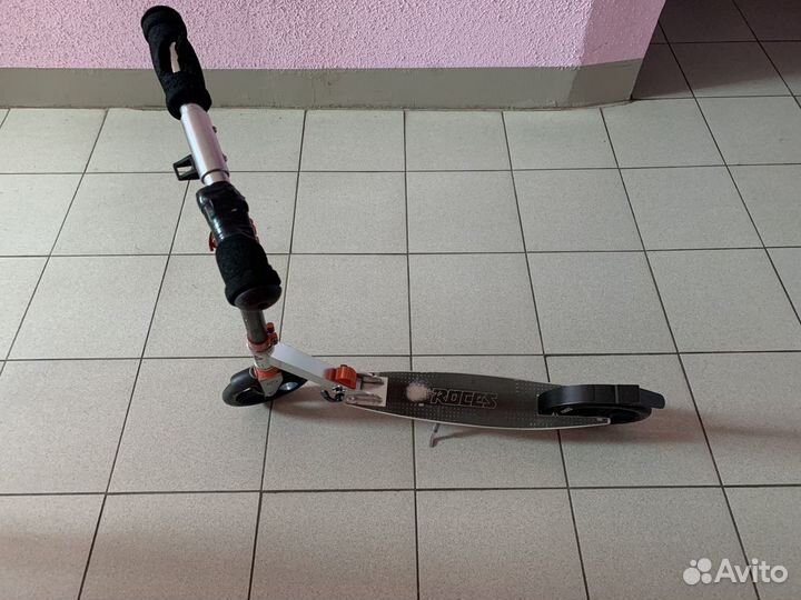 Самокат Roces 200