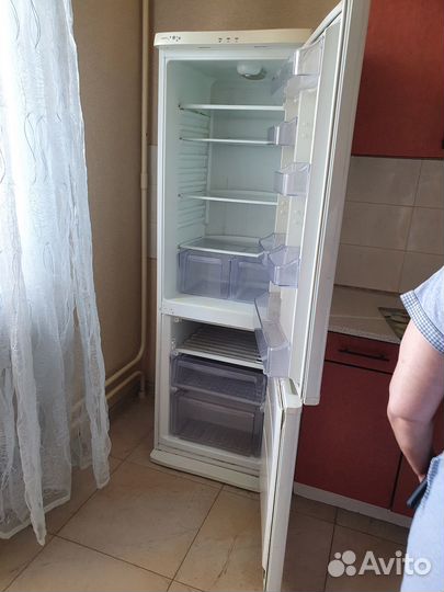 Продам холодильник бу