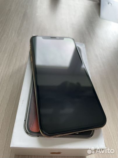 iPhone Xs, 64 ГБ