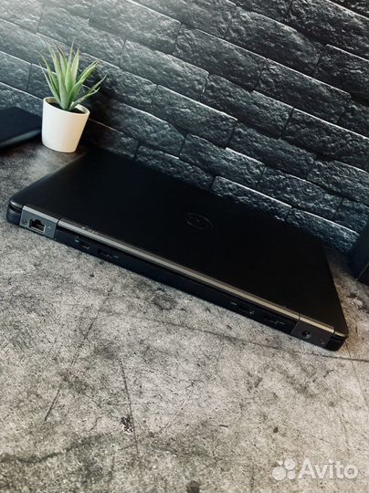 Ультрабук Dell на Intel Core i7