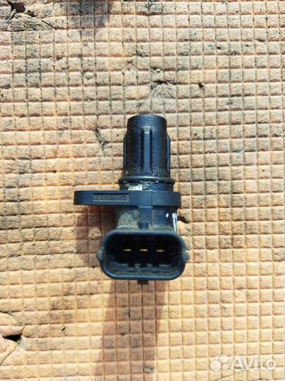 Датчик положения распредвала Fiat Doblo Punto 1.4