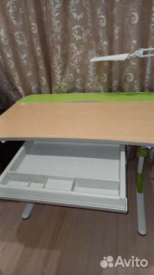 Растущие парта и стул