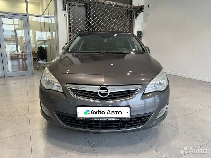 Opel Astra 1.6 МТ, 2011, 176 000 км