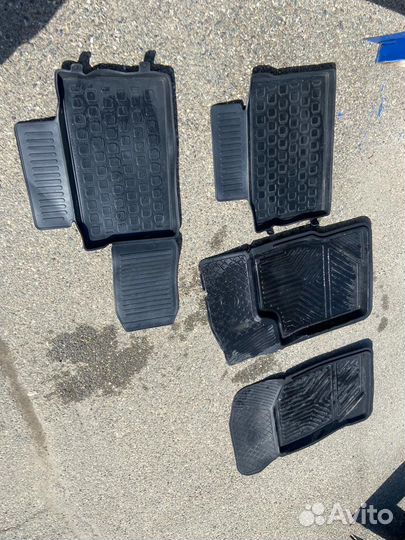 Коврики резиновые для лада весты