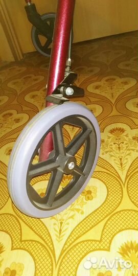 Ходунки-каталка для инвалидов и пожилых людей 220