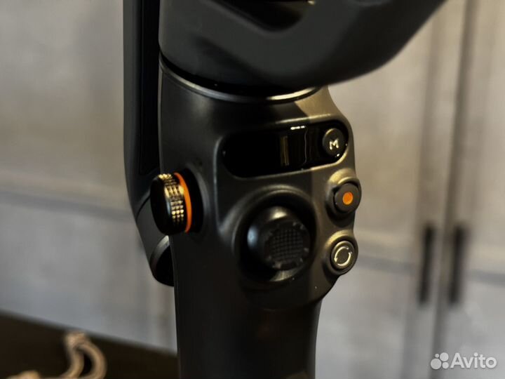 Стабилизатор Dji Osmo Mobile 6