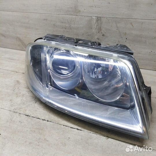 Фара правая Volkswagen Passat B5 GP дефект