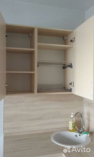 Кухонный гарнитур угловой почти новый