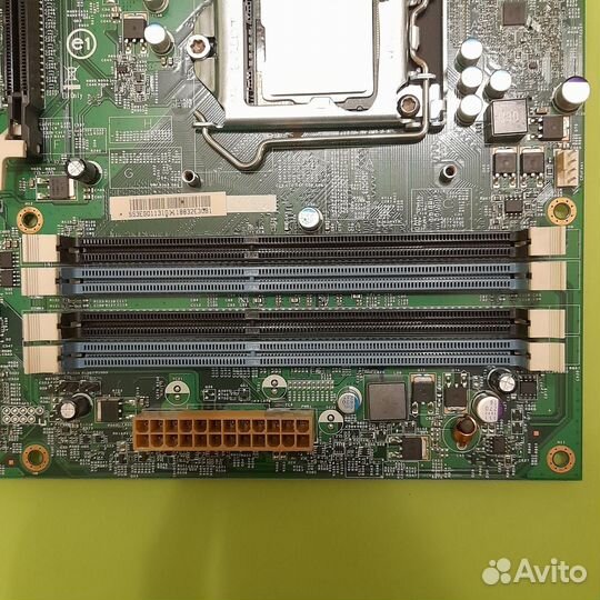 Материнская плата с процессором