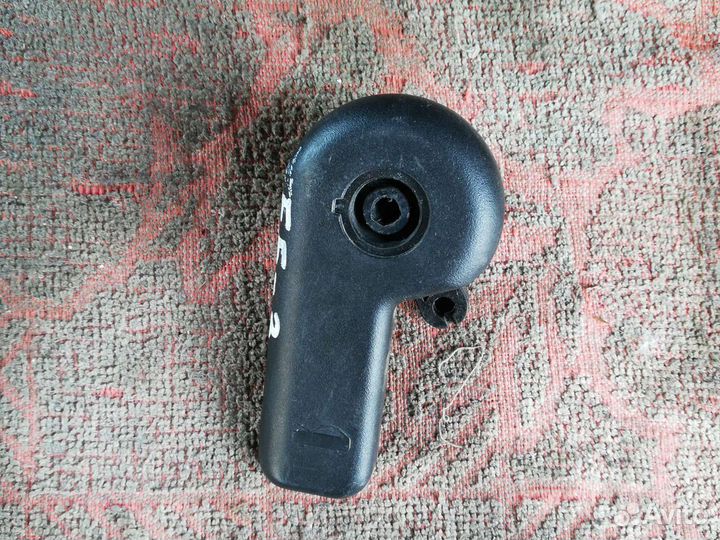 Рычаг капота Форд Фокус 3