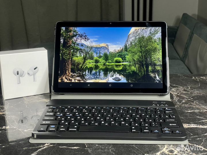 Планшет Umiio с клавиатурой