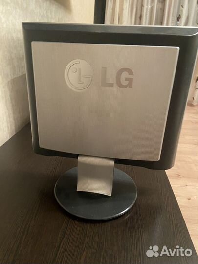 Монитор LG