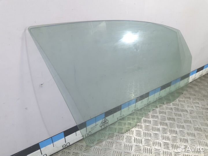 Б/У Стекло двери передней правой#001