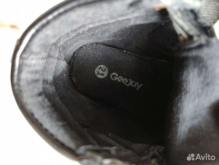 Кроссовки GeeJay