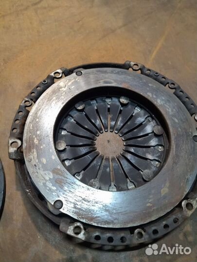 Корзина сцепления с диском поло седан
