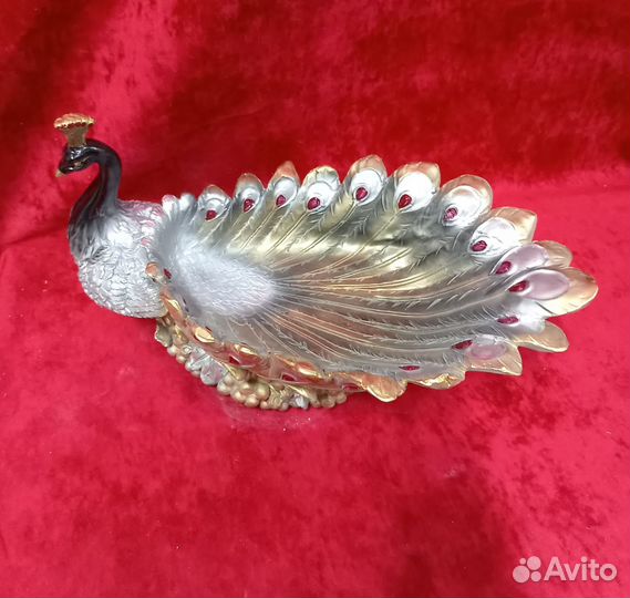 Фруктовница павлин