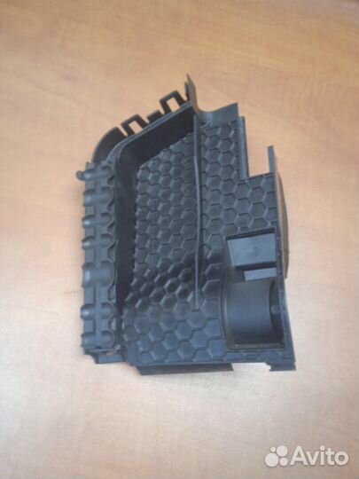 Уплотнитель (шумоизоляция) капота левый