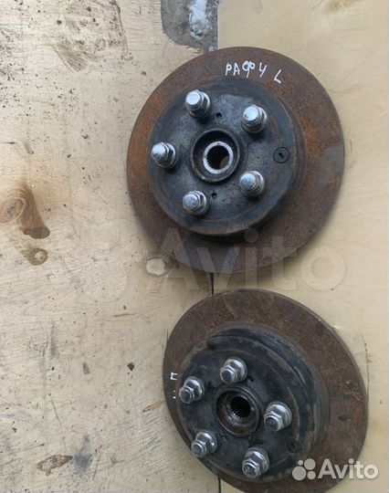 Toyota RAV 4 40 кузов ступица задний