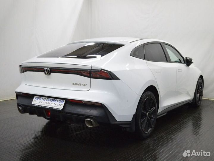 Changan UNI-V 1.5 AMT, 2023, 10 055 км