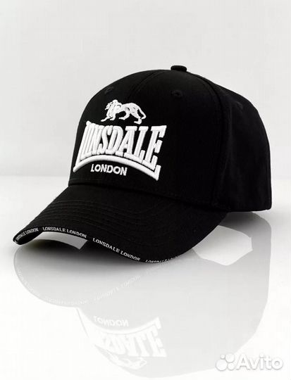 Бейсболка Lonsdale чёрная с белым