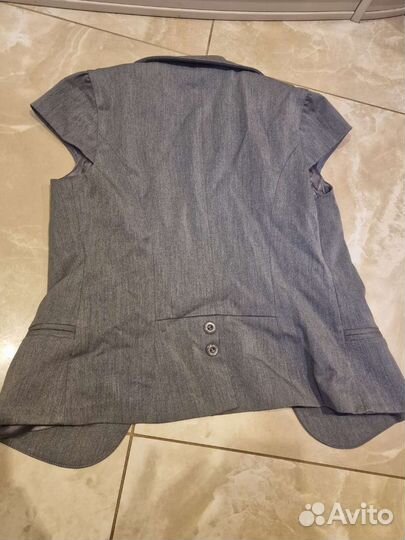 Жилетка в школу 46 р