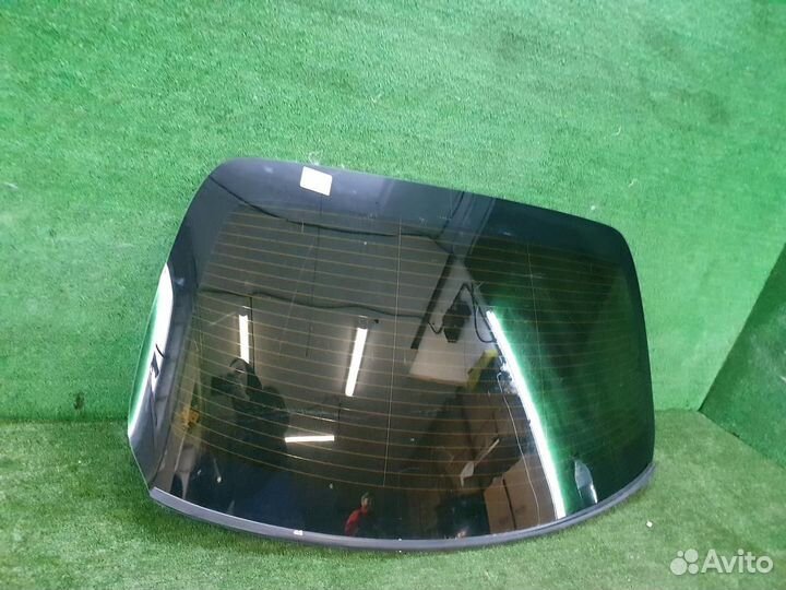 Стекло заднее Mercedes E W213 (2016-2020)