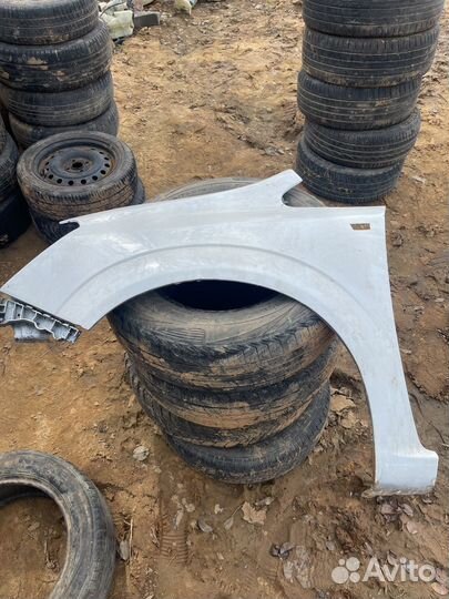 Крыло переднее левое opel zafira b