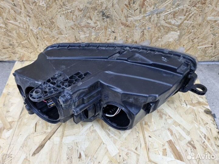 Фара передняя правая Skoda Octavia A7 С 2013