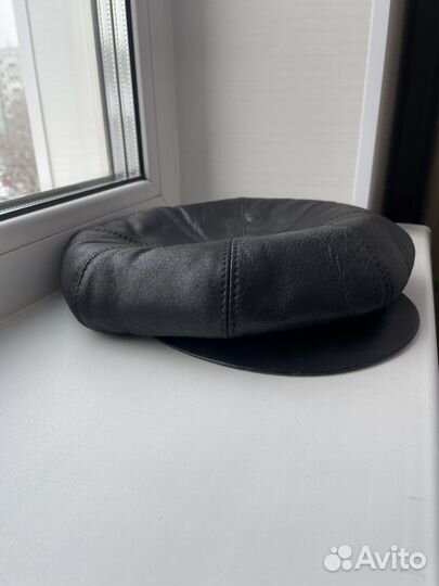Кепка кожаная