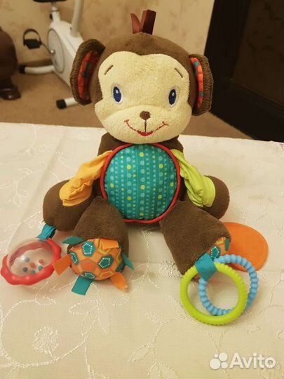 Развивающая игрушка-погремушка