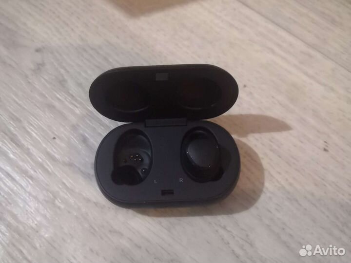 Samsung gear iconx 2018