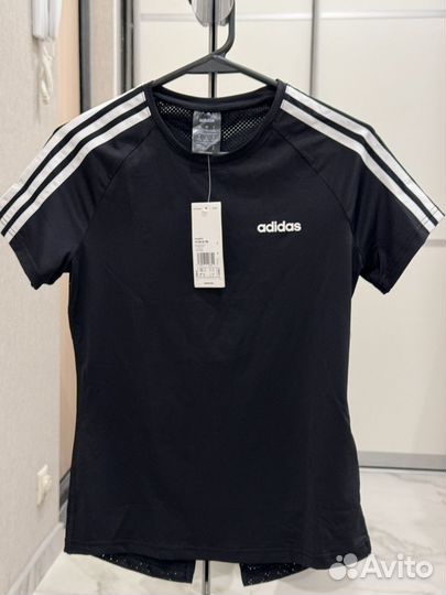 Новая футболка Adidas женская XS