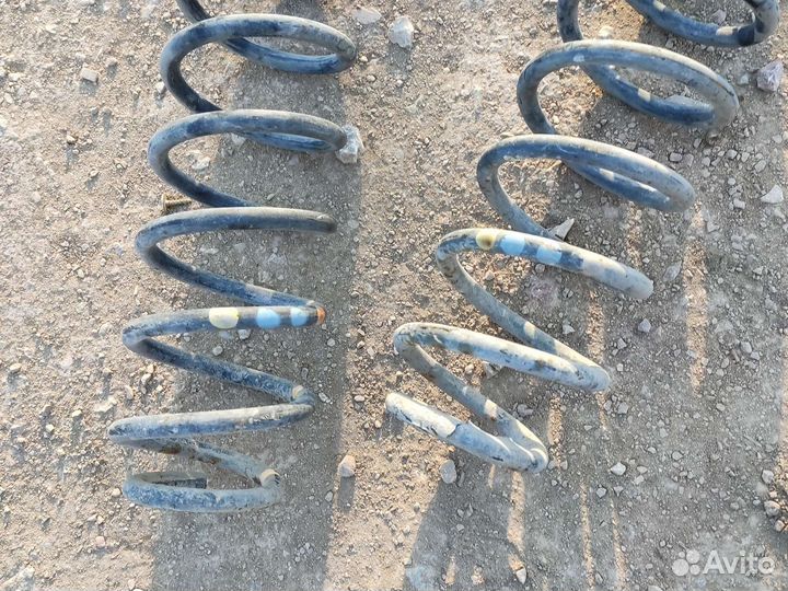 Задние пружины Шкода фабиа 1 2