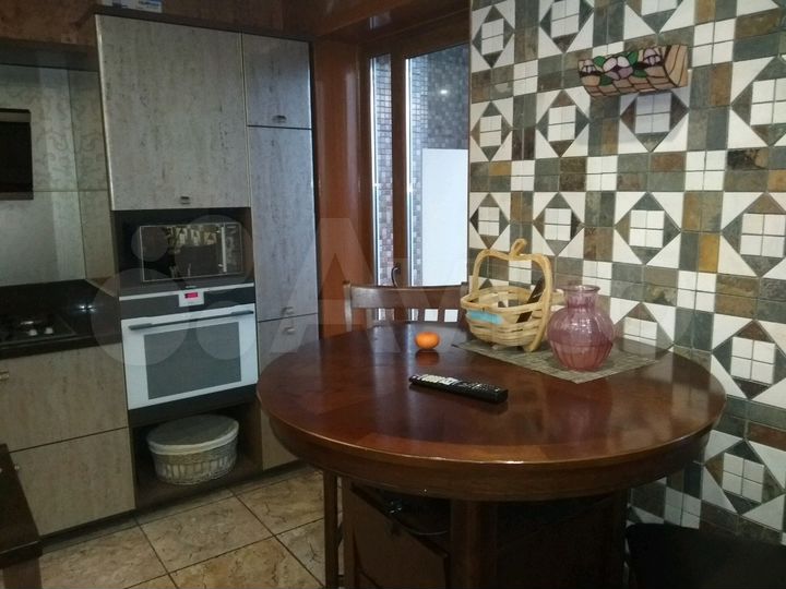 2-к. квартира, 63 м², 7/9 эт.