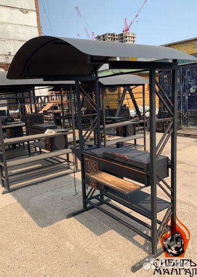 Мангал «Барин» под крышей