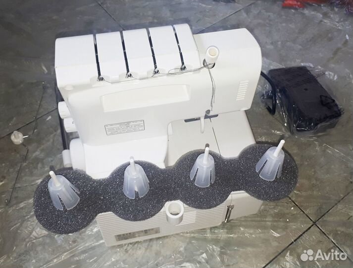 Швейная машинка Bernina Bernette 800 D