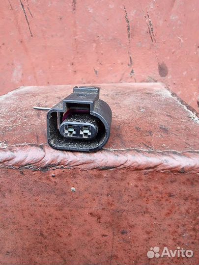 Разъём (фишка) Vag 1J0973722