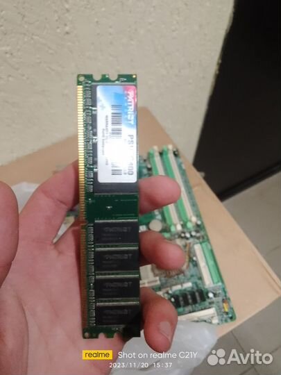 Материнская плата