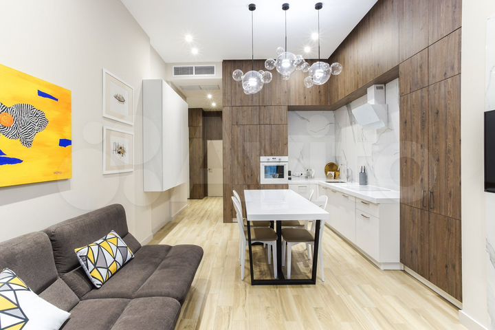 3-к. апартаменты, 71 м², 1/4 эт.